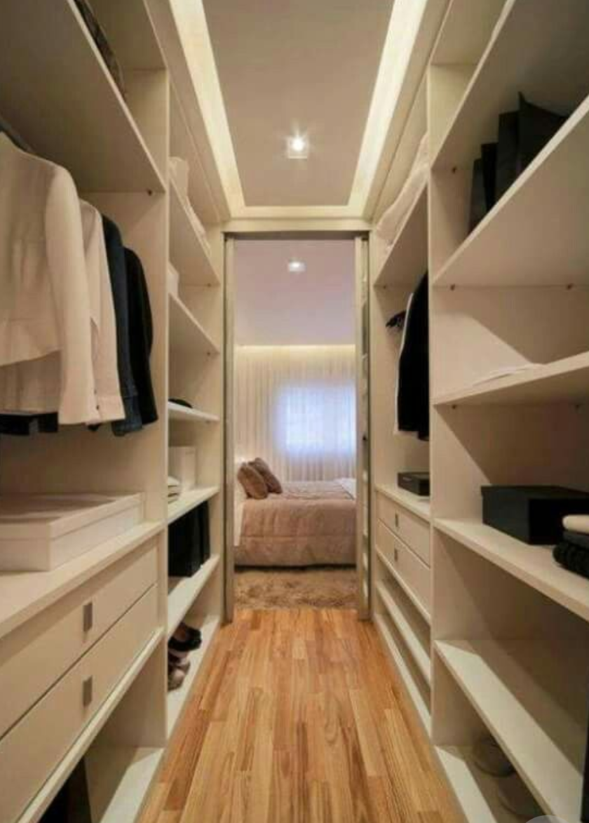 П-образная гардеробная комната в спальню Красногорск