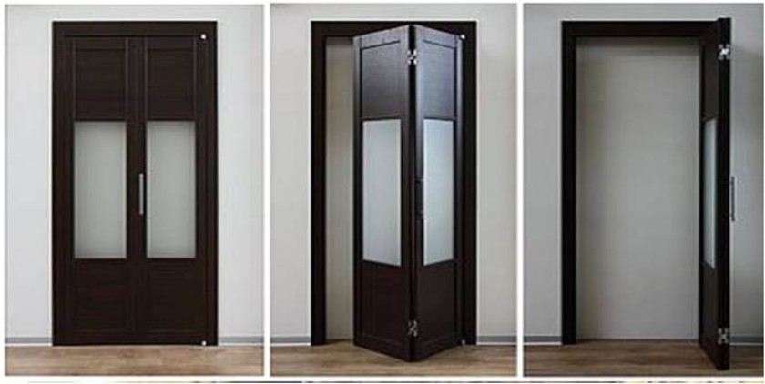 Шпонированные двери гармошка с матовыми стеклянными вставками Красногорск